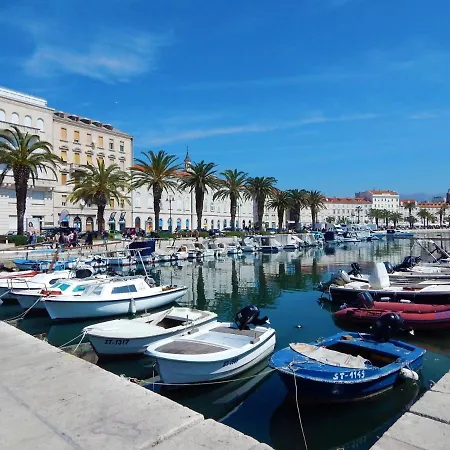Appartement Seafront Luxury Apt With Balcony And Amazing View Split