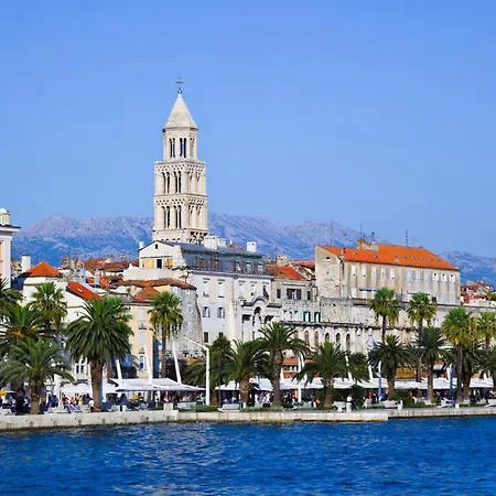 Apartment Seafront Luxury Apt With Balcony And Amazing View Split